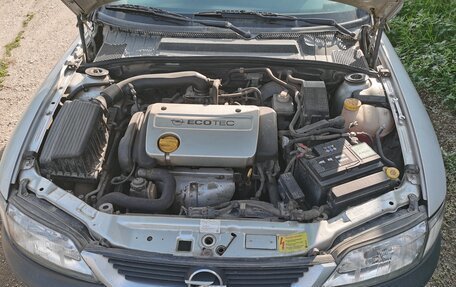Opel Vectra B рестайлинг, 1998 год, 250 000 рублей, 4 фотография