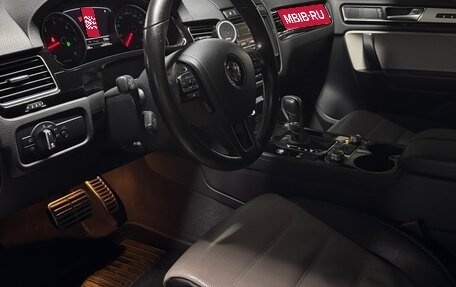 Volkswagen Touareg III, 2017 год, 3 990 000 рублей, 10 фотография