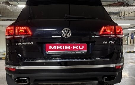 Volkswagen Touareg III, 2017 год, 3 990 000 рублей, 4 фотография