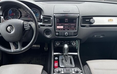 Volkswagen Touareg III, 2017 год, 3 990 000 рублей, 8 фотография