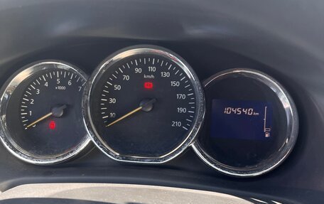 Renault Logan II, 2015 год, 750 000 рублей, 9 фотография