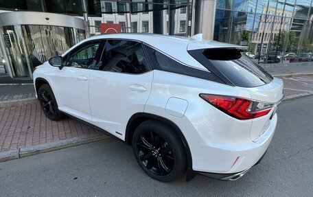 Lexus RX IV рестайлинг, 2018 год, 4 150 000 рублей, 6 фотография