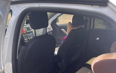 Renault Logan II, 2015 год, 750 000 рублей, 8 фотография