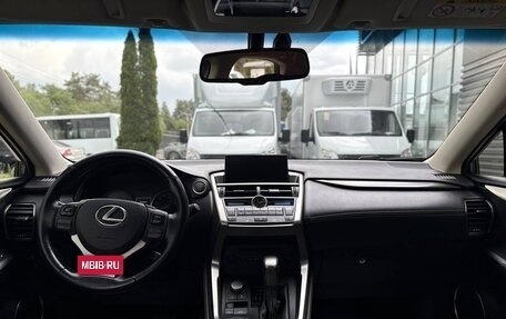 Lexus NX I, 2017 год, 2 900 000 рублей, 16 фотография