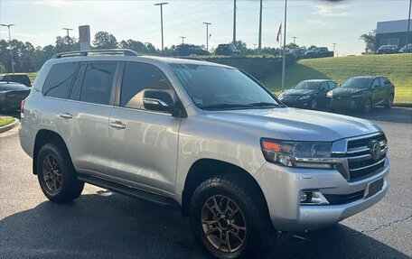 Toyota Land Cruiser 200, 2021 год, 5 866 000 рублей, 4 фотография