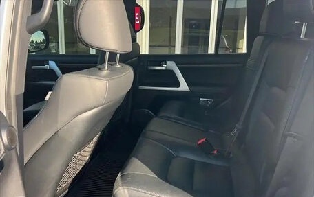 Toyota Land Cruiser 200, 2021 год, 5 866 000 рублей, 17 фотография