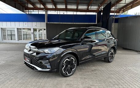 Volkswagen Tiguan, 2025 год, 4 870 000 рублей, 2 фотография