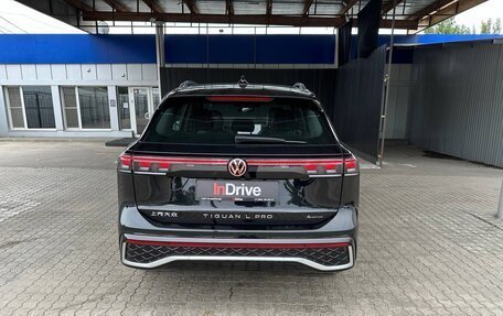 Volkswagen Tiguan, 2025 год, 4 870 000 рублей, 7 фотография