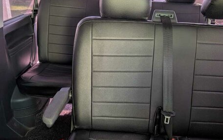 Volkswagen Caravelle T5, 2015 год, 1 900 000 рублей, 12 фотография