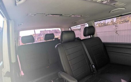 Volkswagen Caravelle T5, 2015 год, 1 900 000 рублей, 14 фотография