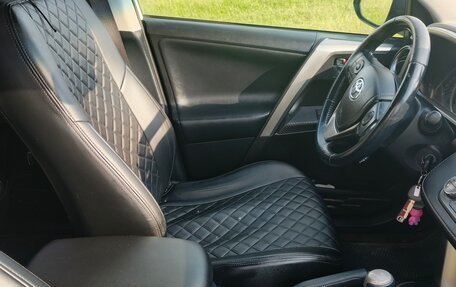 Toyota RAV4, 2014 год, 1 720 000 рублей, 7 фотография
