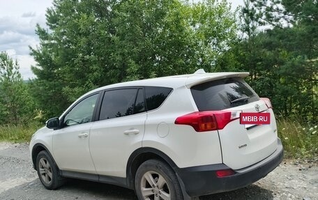 Toyota RAV4, 2014 год, 1 720 000 рублей, 5 фотография