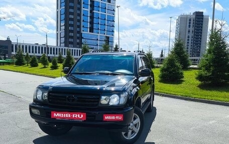 Toyota Land Cruiser 100 рестайлинг 2, 2004 год, 1 800 000 рублей, 5 фотография