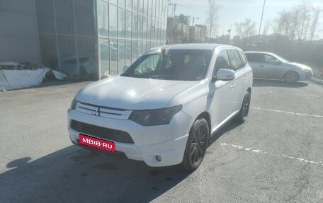Mitsubishi Outlander III рестайлинг 3, 2012 год, 1 090 000 рублей, 1 фотография