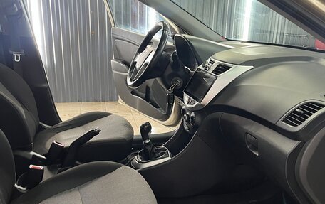 Hyundai Solaris II рестайлинг, 2011 год, 530 000 рублей, 6 фотография
