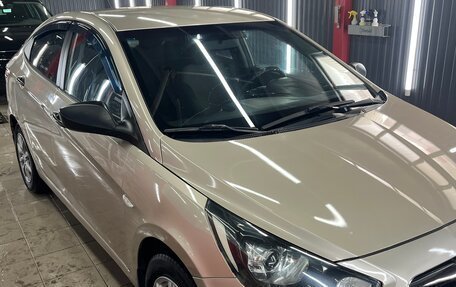 Hyundai Solaris II рестайлинг, 2011 год, 530 000 рублей, 4 фотография