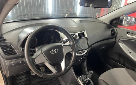 Hyundai Solaris II рестайлинг, 2011 год, 530 000 рублей, 11 фотография