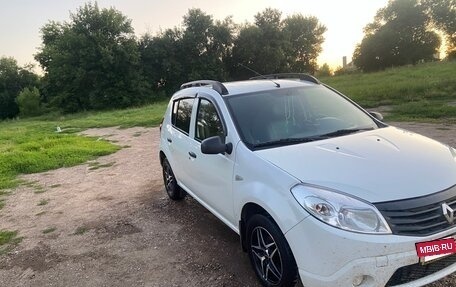 Renault Sandero I, 2013 год, 620 000 рублей, 2 фотография