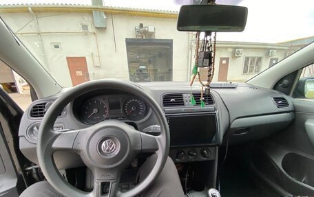 Volkswagen Polo VI (EU Market), 2011 год, 680 000 рублей, 8 фотография