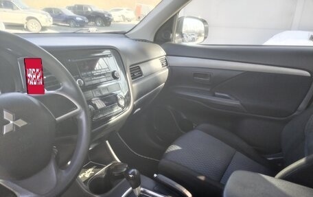 Mitsubishi Outlander III рестайлинг 3, 2012 год, 1 090 000 рублей, 16 фотография