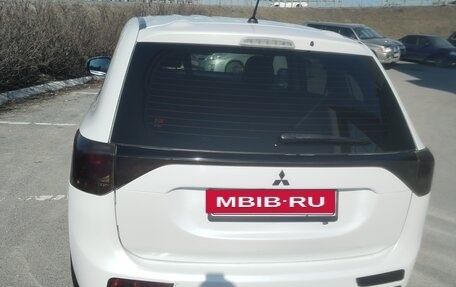 Mitsubishi Outlander III рестайлинг 3, 2012 год, 1 090 000 рублей, 35 фотография
