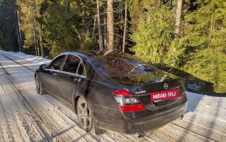 Mercedes-Benz S-Класс, 2006 год, 800 000 рублей, 2 фотография