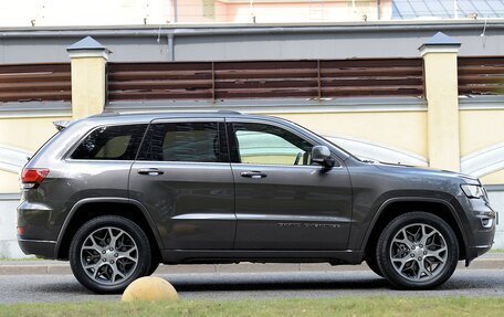 Jeep Grand Cherokee, 2021 год, 4 990 000 рублей, 9 фотография