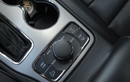 Jeep Grand Cherokee, 2021 год, 4 990 000 рублей, 15 фотография