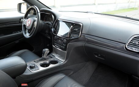 Jeep Grand Cherokee, 2021 год, 4 990 000 рублей, 24 фотография