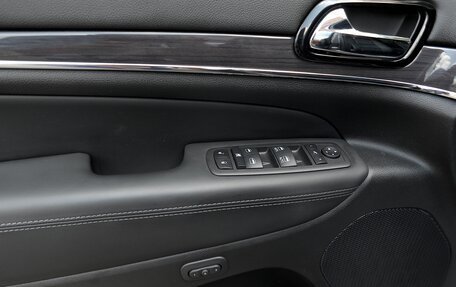 Jeep Grand Cherokee, 2021 год, 4 990 000 рублей, 29 фотография