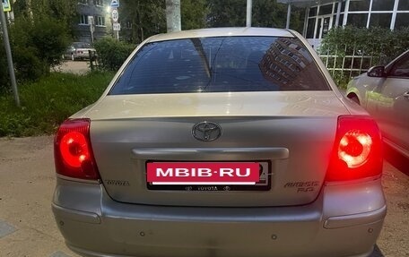 Toyota Avensis III рестайлинг, 2004 год, 780 000 рублей, 7 фотография