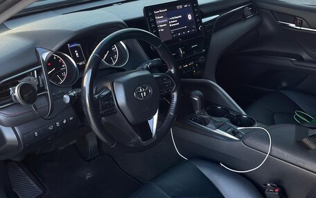 Toyota Camry, 2021 год, 2 850 000 рублей, 8 фотография