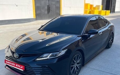 Toyota Camry, 2021 год, 2 850 000 рублей, 2 фотография
