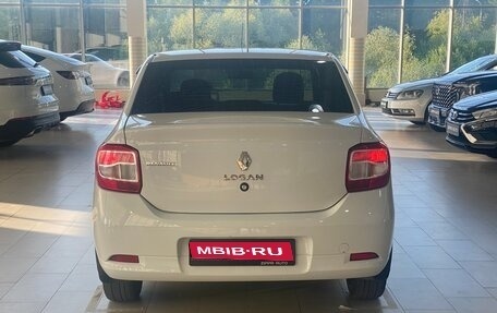 Renault Logan II, 2017 год, 859 000 рублей, 5 фотография