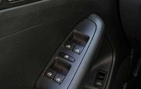 Volkswagen Jetta VI, 2012 год, 987 000 рублей, 15 фотография