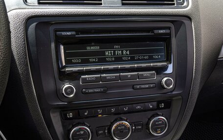 Volkswagen Jetta VI, 2012 год, 987 000 рублей, 13 фотография