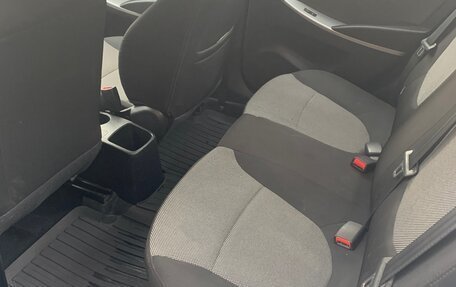 Hyundai Solaris II рестайлинг, 2014 год, 1 300 000 рублей, 9 фотография