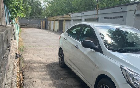 Hyundai Solaris II рестайлинг, 2014 год, 1 300 000 рублей, 4 фотография