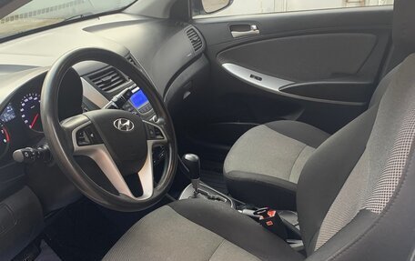 Hyundai Solaris II рестайлинг, 2014 год, 1 300 000 рублей, 11 фотография