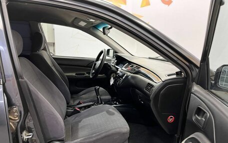 Mitsubishi Lancer IX, 2003 год, 285 000 рублей, 26 фотография