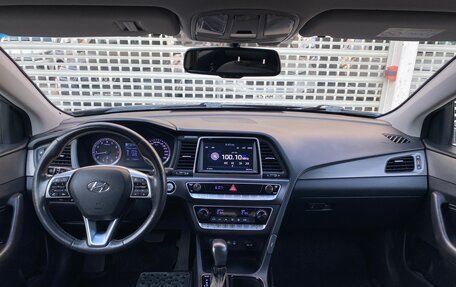 Hyundai Sonata VII, 2019 год, 1 747 000 рублей, 13 фотография