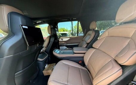 Lincoln Navigator, 2025 год, 20 100 000 рублей, 13 фотография