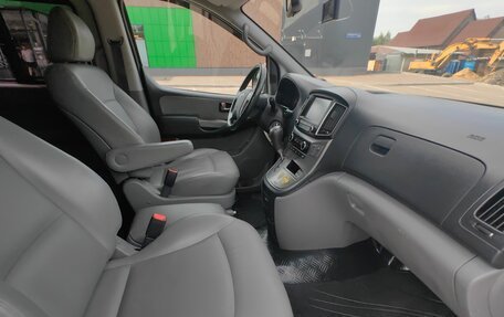 Hyundai Grand Starex Grand Starex I рестайлинг 2, 2018 год, 2 649 000 рублей, 15 фотография