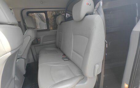 Hyundai Grand Starex Grand Starex I рестайлинг 2, 2018 год, 2 649 000 рублей, 14 фотография