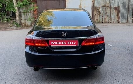 Honda Accord IX рестайлинг, 2013 год, 1 550 000 рублей, 3 фотография