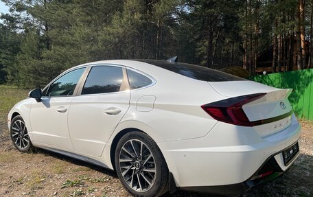 Hyundai Sonata VIII, 2021 год, 2 450 000 рублей, 3 фотография