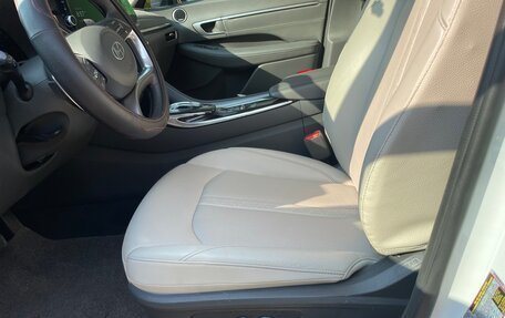 Hyundai Sonata VIII, 2021 год, 2 450 000 рублей, 6 фотография