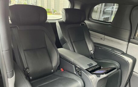 Lexus LM, 2023 год, 14 700 000 рублей, 12 фотография