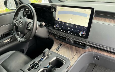 Lexus LM, 2023 год, 14 700 000 рублей, 8 фотография