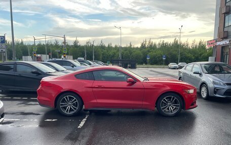 Ford Mustang VI рестайлинг, 2016 год, 2 350 000 рублей, 3 фотография